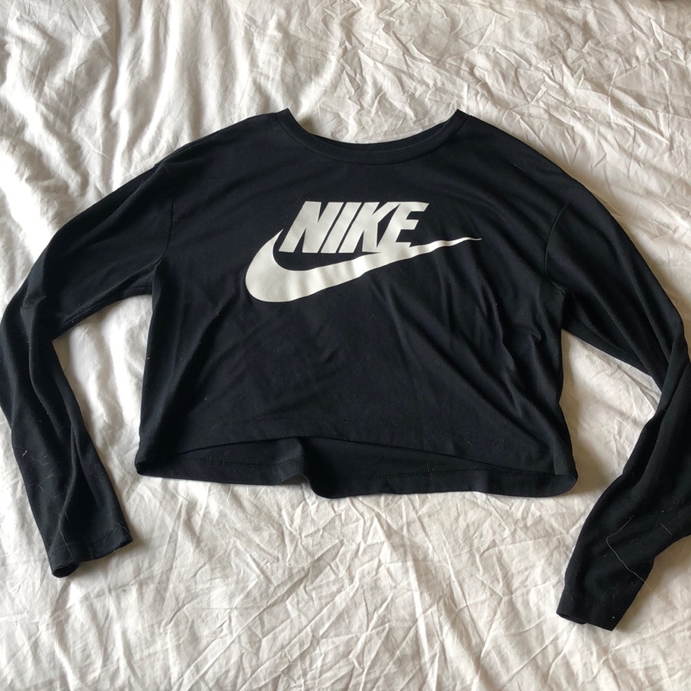 Nike Crop Top